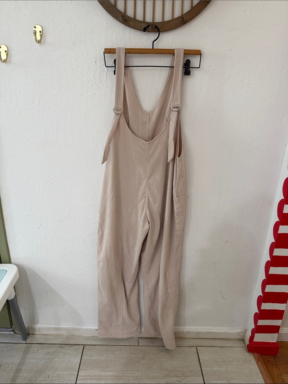 Oversized cream tan corduroy style pull on adjustable strap jumpsuit overalls s - Picture 4 of 5